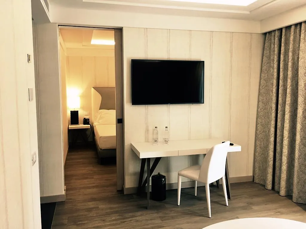 Splendido Bay Luxury Spa Resort Padenghe sul Garda 5*,